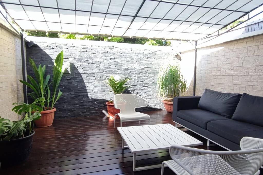 Heitea Lodge - 6 Min Airport, Wifi, Ac & Parking Папеете Екстериор снимка
